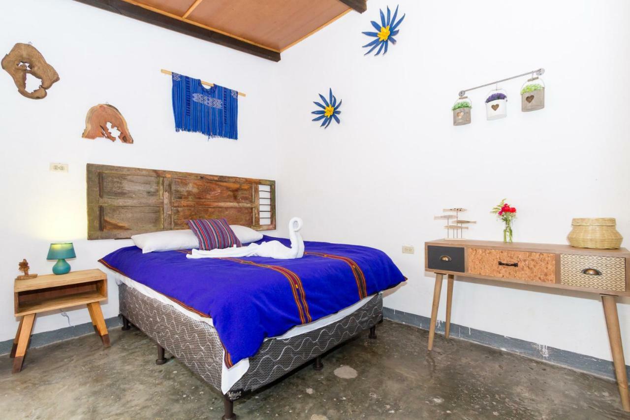 Tamarindo Guest House, Near Arco Santa Catarina Antigua Buitenkant foto
